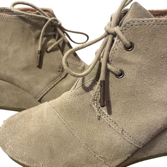 TOMS Tan Desert Wedge Ankle Lace Up Bootie Women's Size 8.5 - Picture 9 of 11